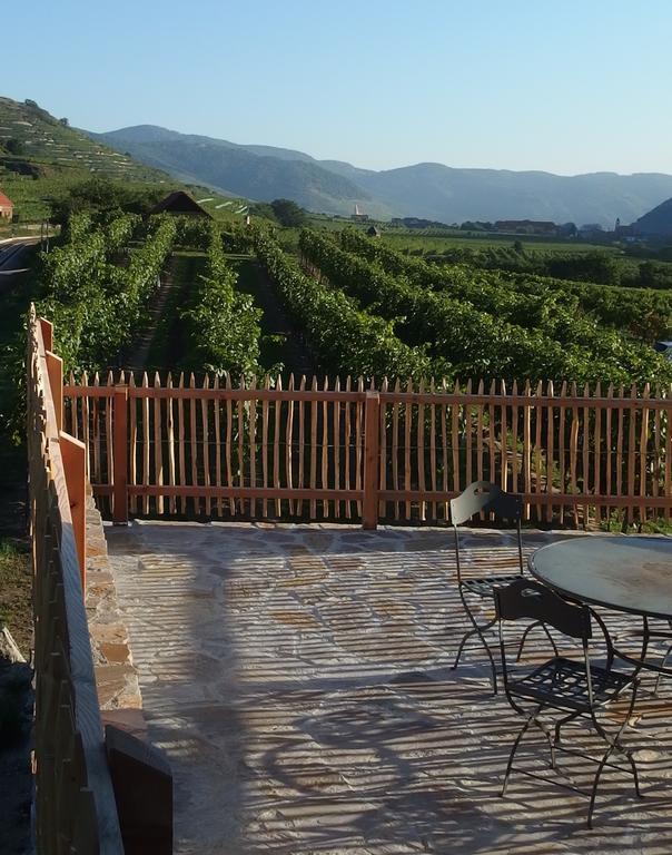Apartement Schlaf Gut - Mitten In Der Wachau Weissenkirchen in der Wachau Δωμάτιο φωτογραφία